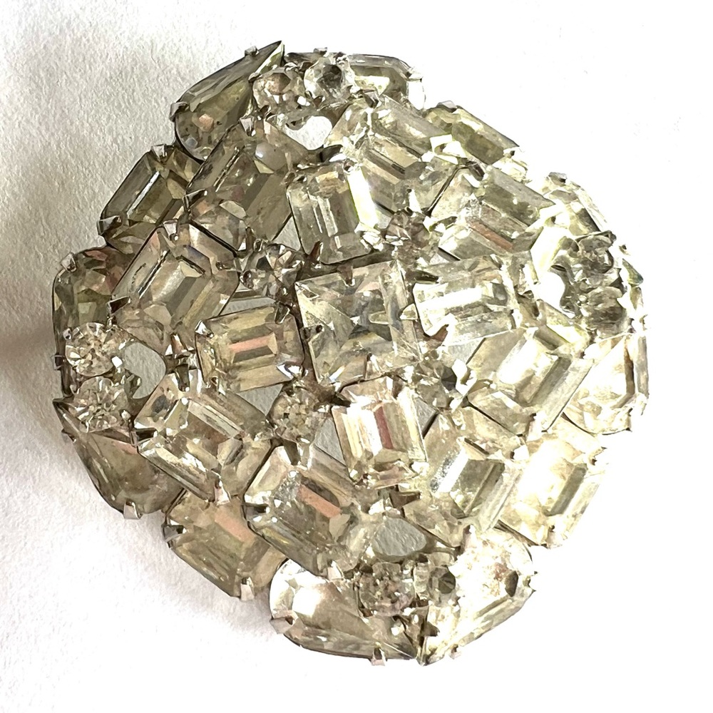 Weiss vintage crystals brooch